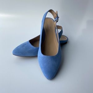 Light blue pointed toe flats